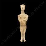 Γ122 - Cycladic folded-arm figurine