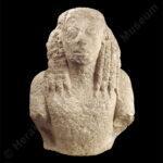 Γ47 - Torso of poros stone female statue